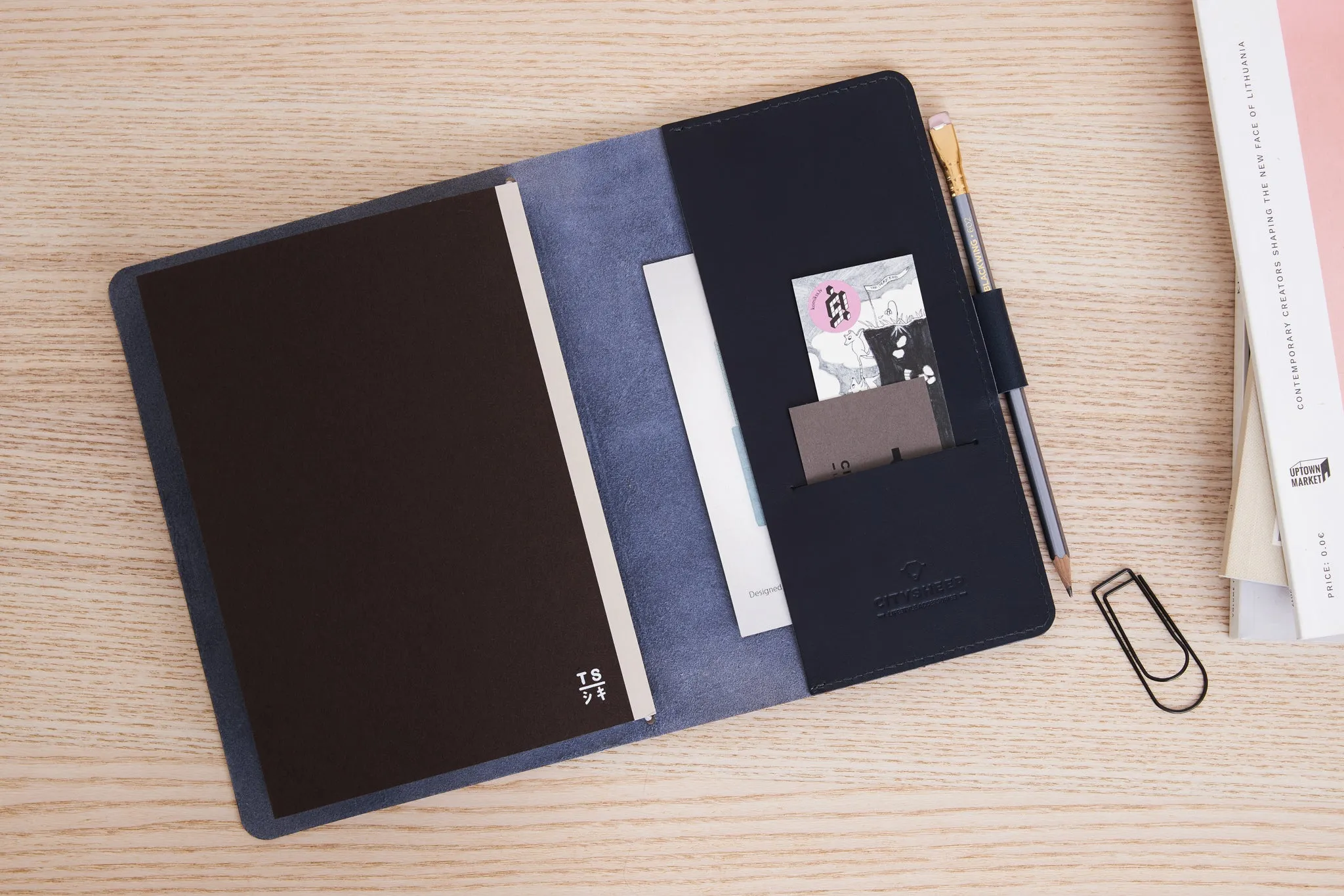 Travel Journal / Deep Blue