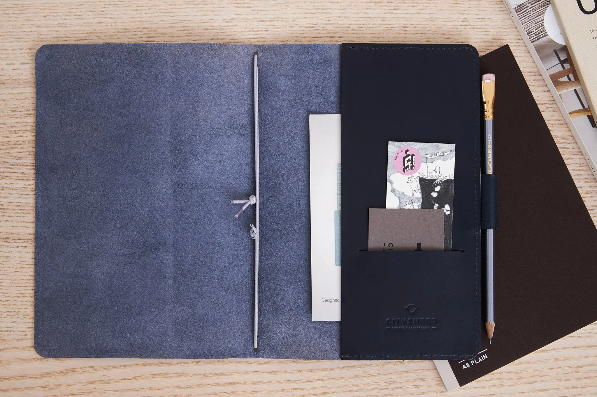 Travel Journal / Deep Blue